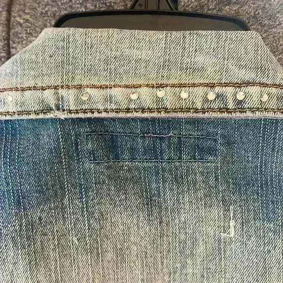 Comfort denim size medium, jean vest. - Picture 7 of 9